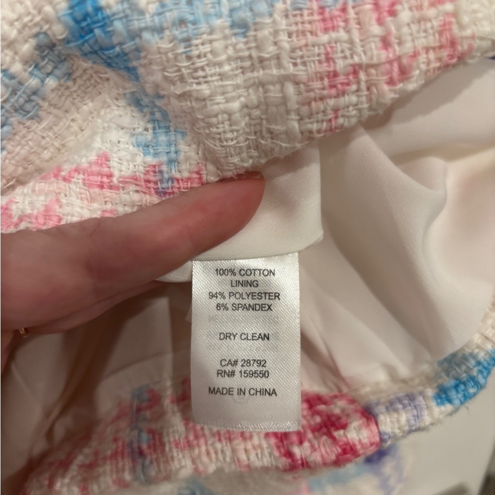 Maison d’ Amelie Tweed Double-Breasted Blazer. Size M - Picture 6 of 8